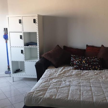F2 35-44M2 9 Mins Voiture Chateau 4Pers 1Ch+Sejour Le Chesnay  Kültér fotó